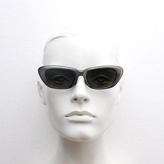 Samco 60s vintage oval cat eye sunglasses. Womens… - image 2
