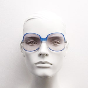 70s vintage oversized square acetate sunglasses. Two tone elegant slim blue and grey frame with light tone smoky graduating lenses