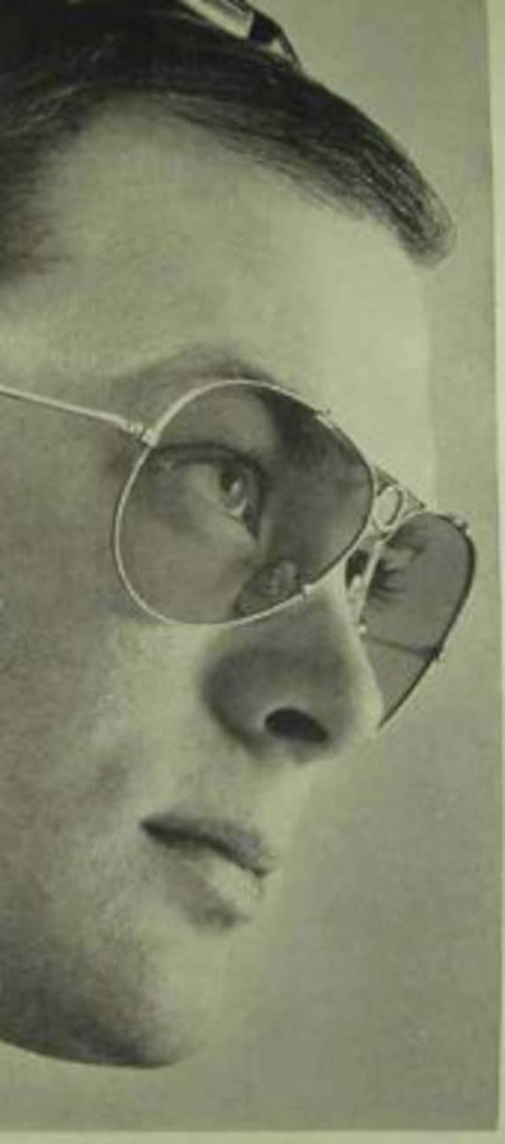 Vintage 70s aviator sunglasses. Black metal frame… - image 9