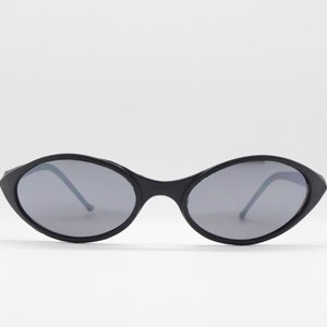 90s vintage bug eye shield sunglasses. Angular oval matt black curved wraparound flexible frame with mirrored lenses. BNWT. Alien. NOS
