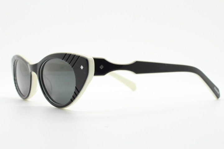 Vintage Polaroid Italian Black and White Cat-Eye Sunglasses PLD 6246/S main image 3