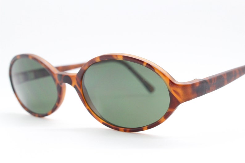 Unused NOS 90s vintage oval sunglasses BNWT Tortoise 30s style matt finish frame with green lenses