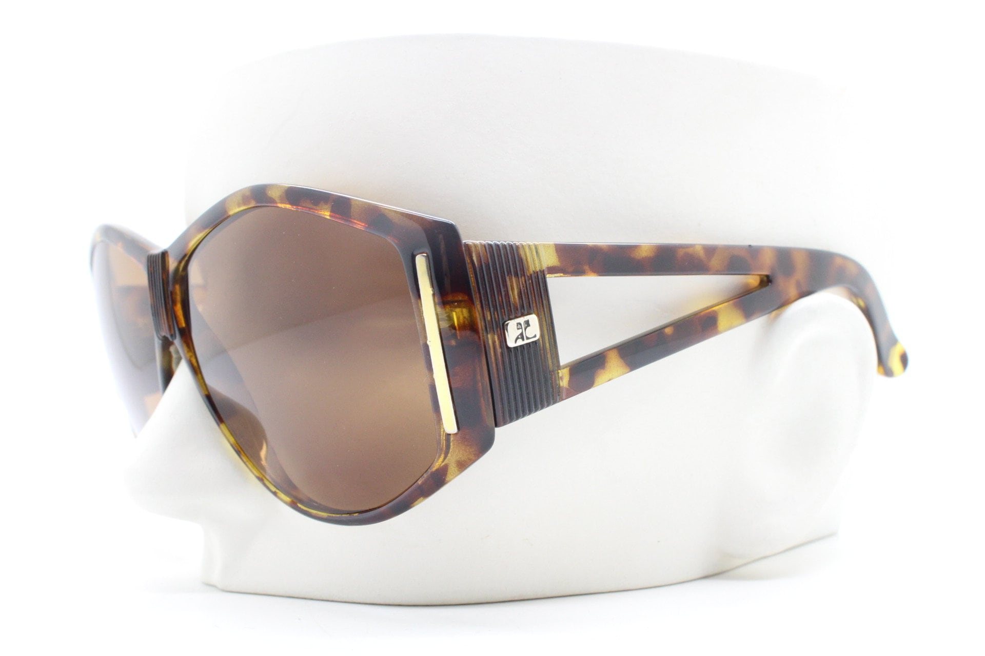 Courreges 70s Vintage Sunglasses. Womens Charismatic Abstract Courreges 70s Vintage Sunglasses. Womens Charismatic Abstract