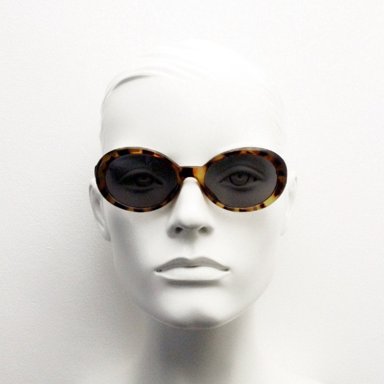 Vintage Oversize Sunglasses NOS Round Grey Lens Yellow Tortoise Frame 90s-00s MPKS20016FRONT_38c162cd-9259-  main image 2