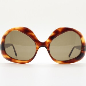 Carolina Herrera Sunglasses - Etsy Sweden display picture 3