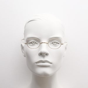 Viktorianische Vintage ovale Brille aus Metall. Goldfarbener optischer Rahmen. Korrekte Brille. Antike Brille vom Bürgerkrieg 1800. VG Zustand
