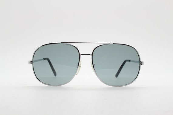 70s Vintage Square Aviator Sunglasses. Silver Metal Frame  display picture 1