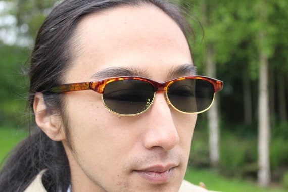 90s vintage low profile sunglasses. NOS tortoise … - image 1