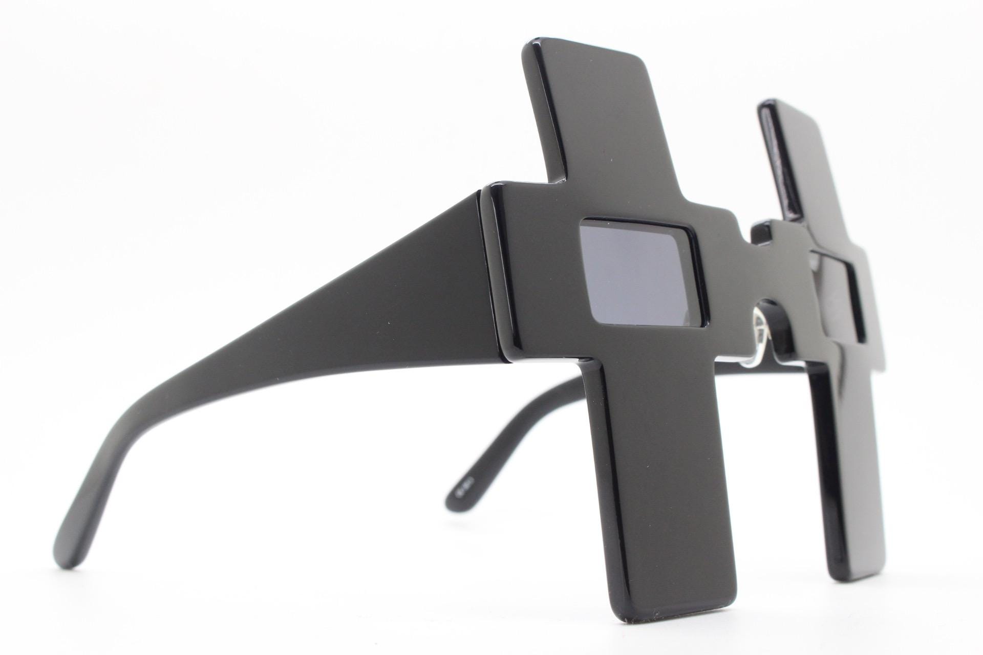 Linda Farrow Projects Jeremy Scott Collaboration Crucifix