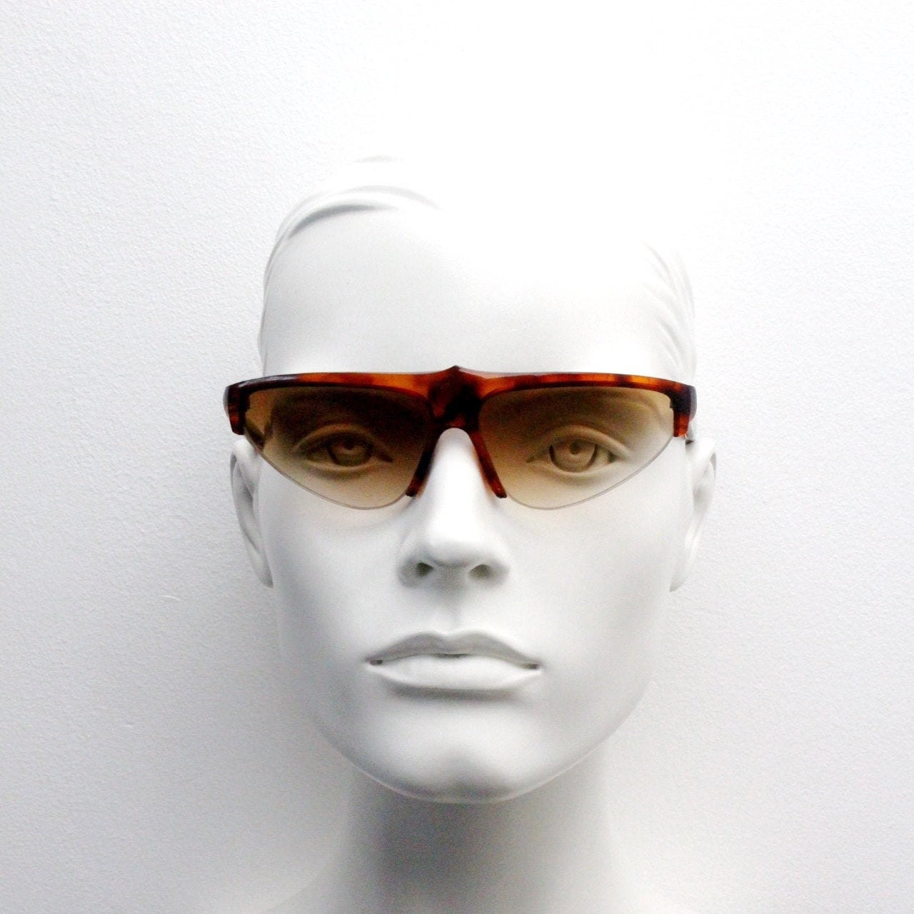 Thierry Mugler VTG Bronze Brown Metal Frame Prescription Sunglasses C2 51-17-130 Vintage Thierry Mugler Sunglasses - 47 For Sale at 1stDibs  main image 3