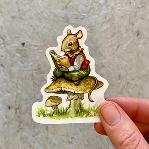VINYL STICKER - Reading Mouse