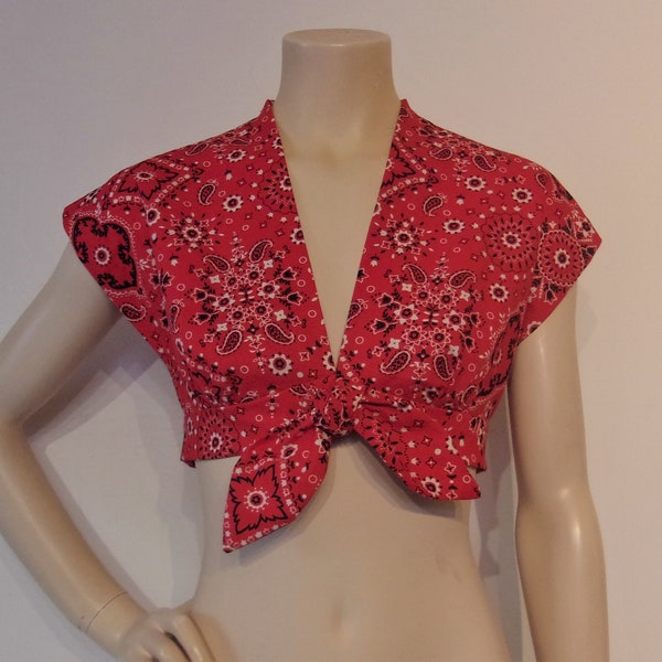 Cooles 40er Jahre Repro Crop Top im Vintage Bandanna Print Baumwolle Büste 33" aus original 40er Jahre Muster