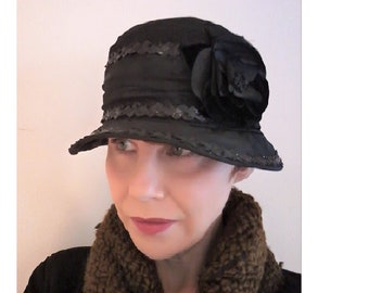 Darling 1920s black cloche hat w/rosette Small/ Medium size