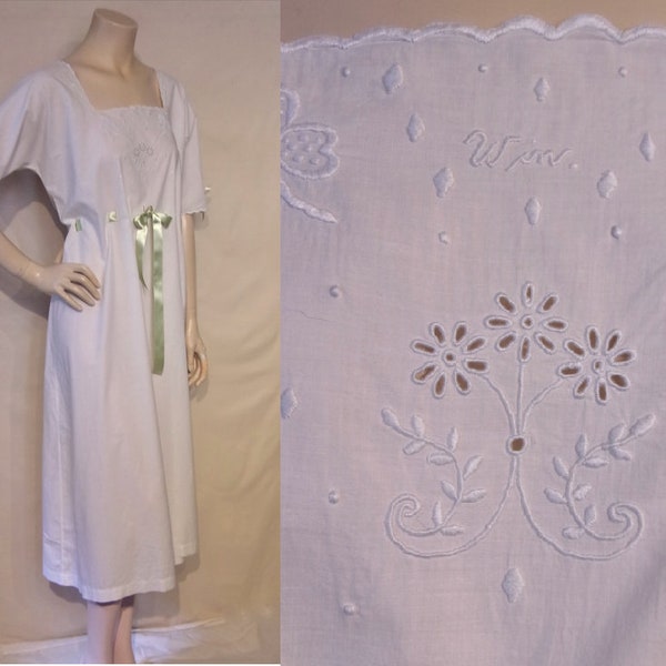 Enchanting 1910s cotton chemise/ nightgown w/ribbon drawstring, embroidery  Bust to 40"