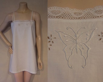 Darling 1920s short cotton slip / chemise w/ Butterfly embroidery Bust 38"-40"