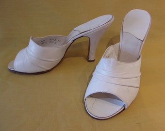 Gorgeous early 1950s white high heel mules US 7 1/2 / UK 5 1/2 NOS unworn