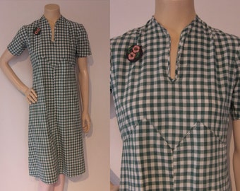 Cutie pie 1930s cotton gingham day dress w/pointed seams Bust 34" WW2 re-enactment