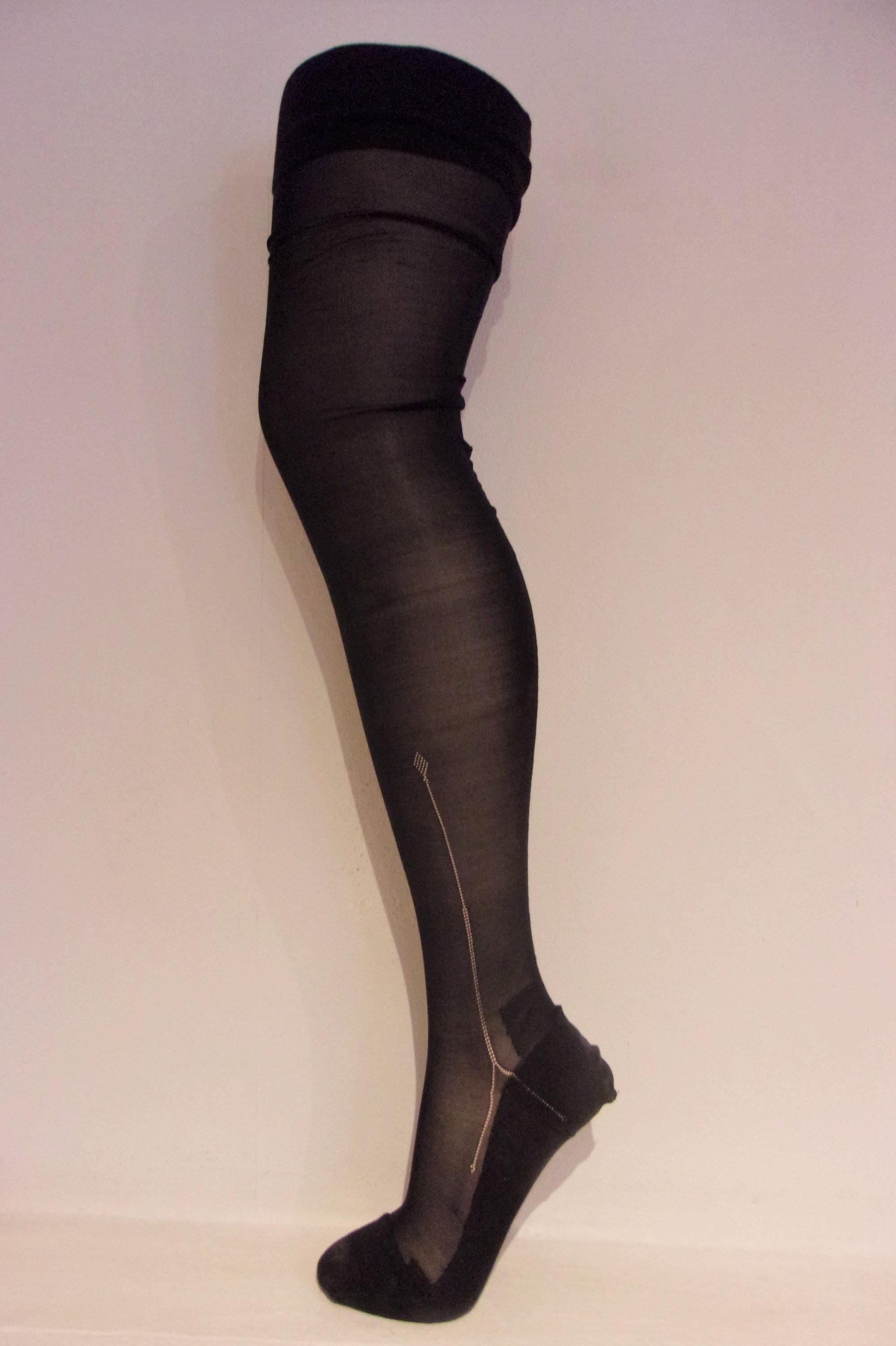 Wonderful 1920s Clocked Black Silk Seamed Stockings Medium Size