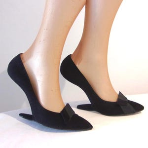 Amazing late 1950s black floating heels / cantilevered heels US 6 1/2 / UK 4 1/2