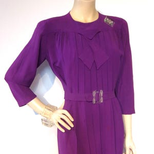 Fabulous 1940s purple rayon dress w/pleat front, huge shoulders Bust 38&quot; wounded but wow