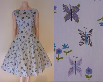 Adorable 1950s cotton novelty butterfly print full skirted day dress Bust 36"