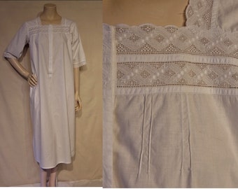 Lovely Edwardian cotton nightgown w/ pintucks and half sleeves Bust to 40"