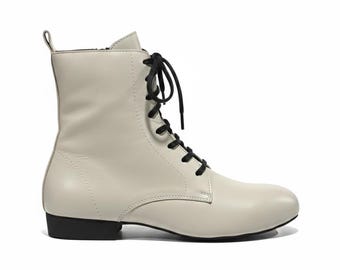 MASCULINE Tango Boots I Androgen Matte Off White