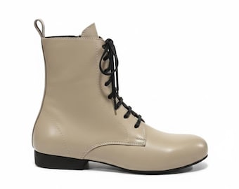 MASCULINE Tango Boots I Androgen Matte Taupe