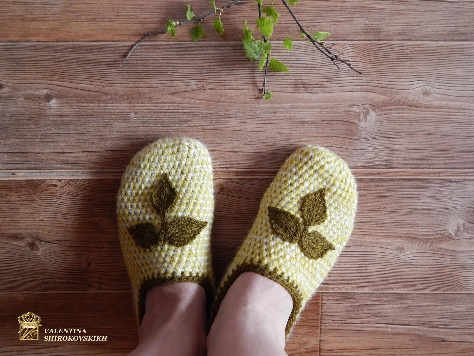 knitted female ballet shoes - knit slippers - crochet slippers for ladies - granny square - women's slippers - handmade hous