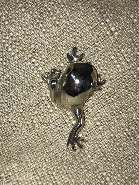 Leaping Frog Sterling Silver Brooch