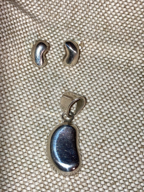 Kidney Bean Shaped Pendant & Earrings Sterling Sil