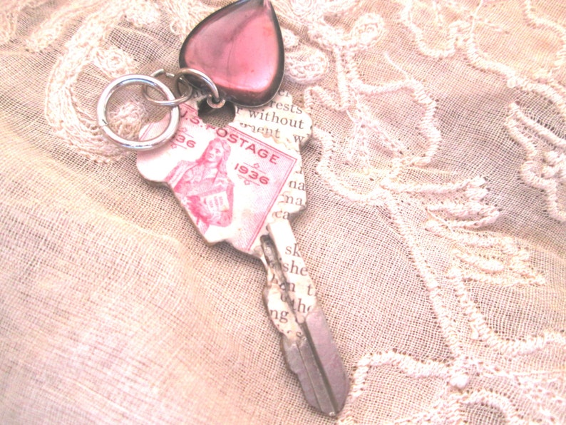 Key Heart Pendant/Charm Assemblage image 2