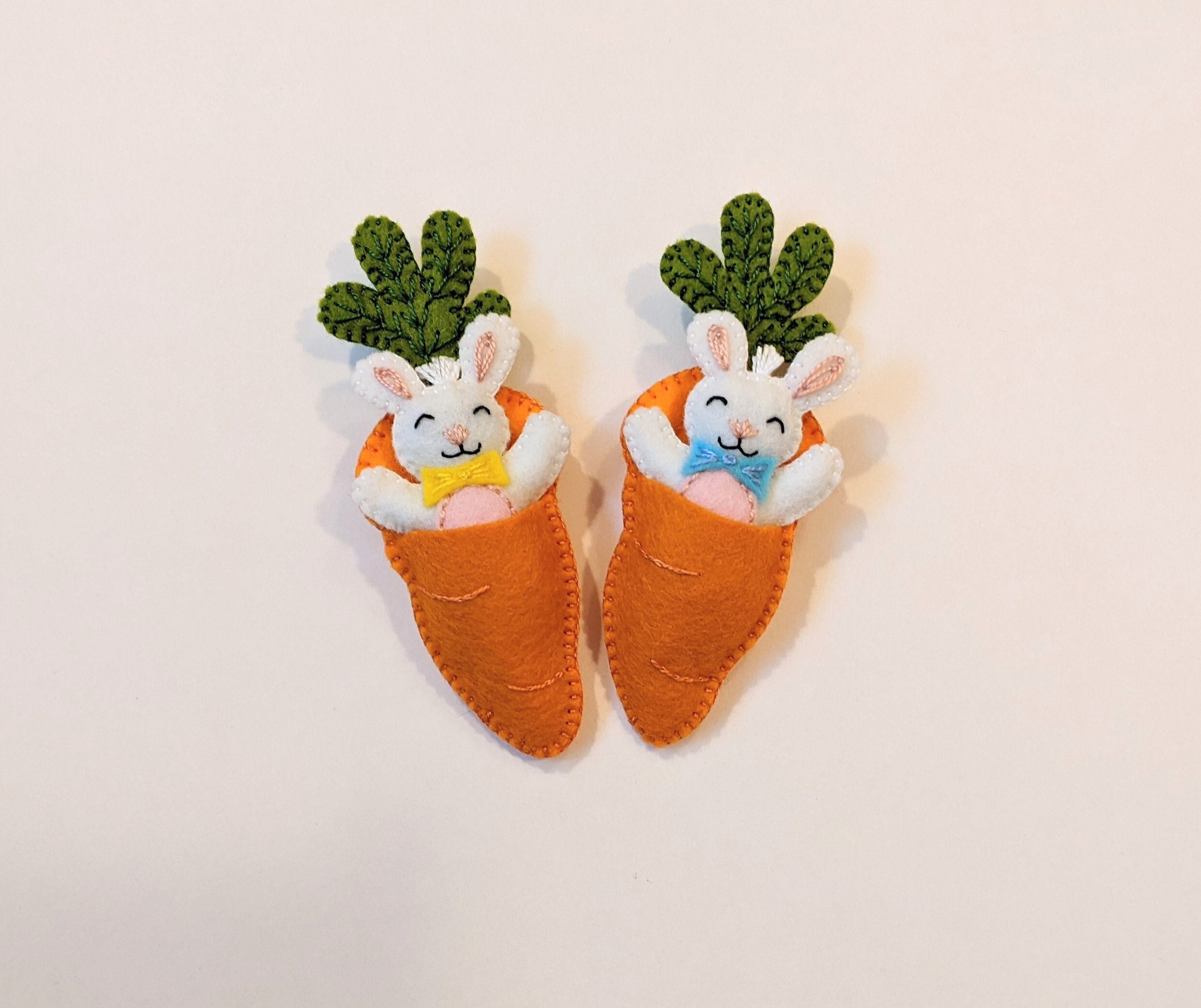 Merino Wool Felt Bunny Pin, Carrot Bed, Easter Basket Gift - Etsy