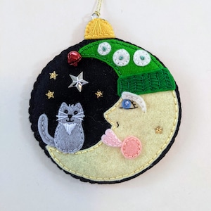 Moon Ornament, Felt Moon, Moon Decoration, Man in the Moon, Cat Moon, Cat Ornament, Christmas Moon, Cat Decoration, Celestial Decor, Kitten