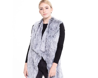 Fur Vest, Faux Fur Pocket Vest, Sleeveless Cardigan , Vest, Women's Pocket Vest, Fur Vest, Layering Vest, Faux Fur, One Size Fits Most