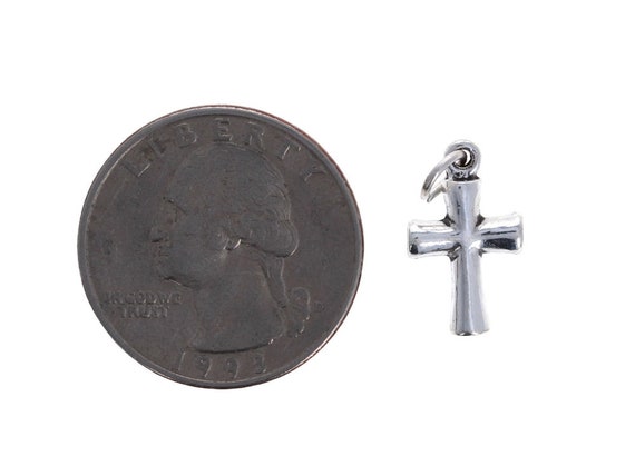 925スターリングシルバーLoveクロスチャームAgapeハート十字架ペンダントネックレス シルバー Religious Jewe 並行輸入品 クロスチャーム、925 スターリングシルバー、ミニアンティークシルバー