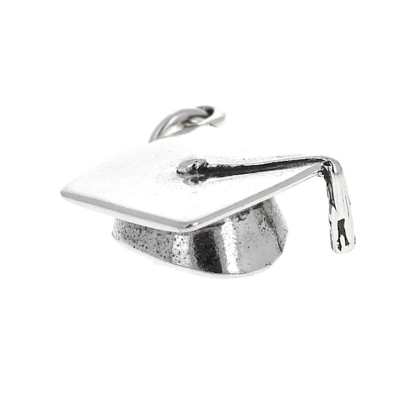 Year 2018 Charm Graduation Cap and Tassel Sterling Silver Year 2018 Charm Graduation Cap and Tassel Sterling Silver