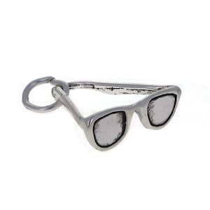 Sterling Silver, Sunglasses Charm, Outdoor Themed Charms, Attached Open Jump Ring, Beachy Charms, Summer Charm, Fun in the Sun, CH2919