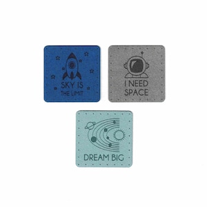 1.75 x 1.75 Faux Suede Knitting Tags - Etiquetas - Parches