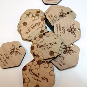 1,5 x 1,5 Honig Tags - Benutzerdefinierte Hochzeitsmarken - Holzhochzeitsanhänger