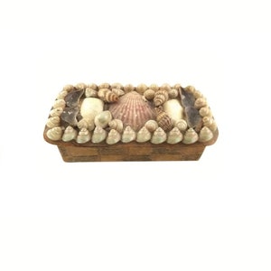 Victorian Shell Trinket Box: Sailor&#39;s Valentine Art, England c1900