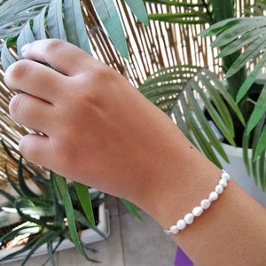 Freshwater Pearl Bracelet, Wedding Bracelet for Bridesmaid, Dainty Pearl Bracelet, White Pearl Bracelet, Adjustable Bracelet,