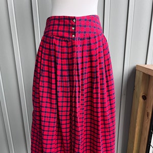 Vintage Red Plaid Flannel Skirt / by Cambridge Dry Goods / Midi Length / Pleated Skirt / Button Front / Size XS/S