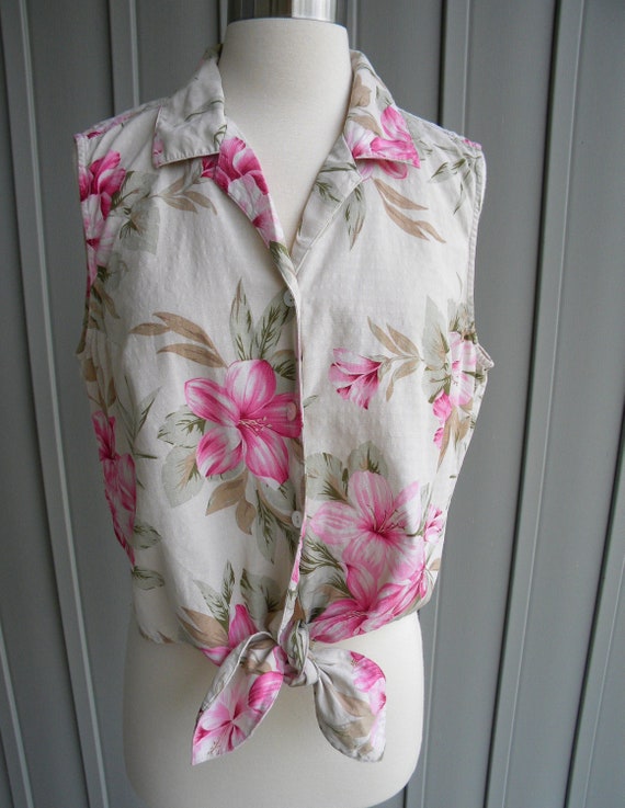 Silk Sleeveless Tie Crop Top in Pink Floral Patter