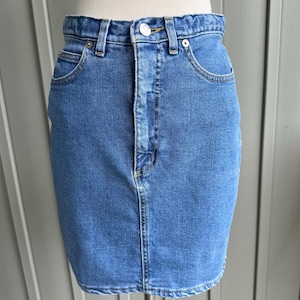 Size 26 Vintage A Line Short Denim Skirt / by A Line for Anne Klein / Made in Canada / Denim Mini Skirt / Size  26 inch Waist