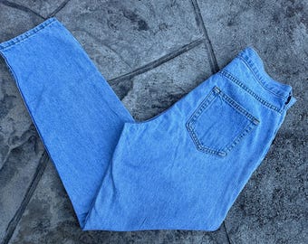 Size 30 Vintage High Waist Denim Jeans / by Faded Glory / Light Wash Denim Jeans / Mom Jeans / 30 inch Waist