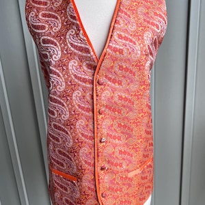 Vintage Orange Paisley Satin Vest / by Jean Louis France / Satin Waistcoat / Holiday Vest / Wedding / Formal / Men&#39;s M/L