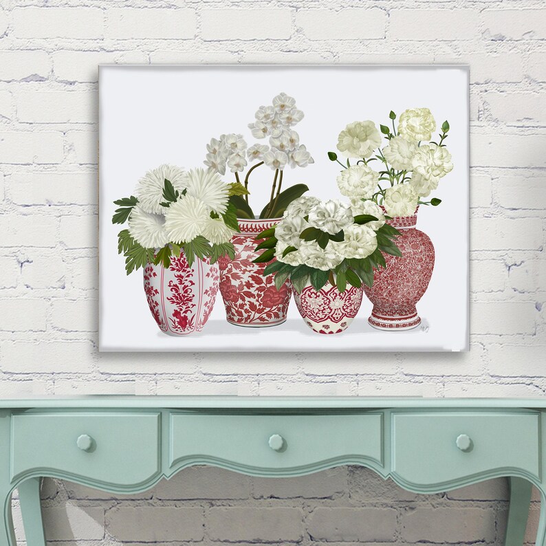 Interni floreali, Vaso cineseria, Porcellana rossa e bianca, Decorazioni per il soggiorno, Arte floreale tropicale, Arte murale asiatica, Stampa artistica botanica immagine 7