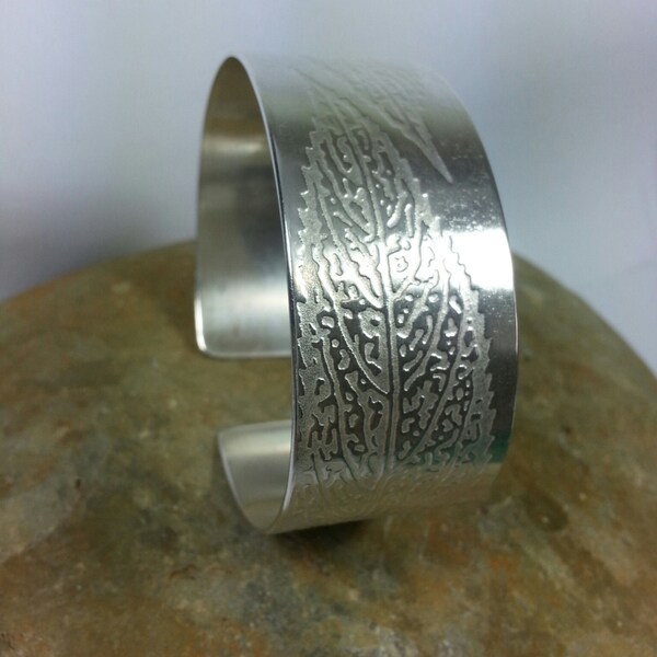 Handcrafted Sterling Silver 925 Wide Cuff Bangle with Leaf Design - Hallmarked at Assay Office London