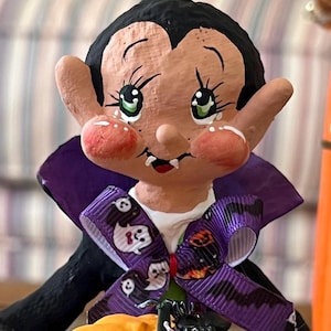 Handmade Dracula Vampire Figurine: Halloween Table Decoration